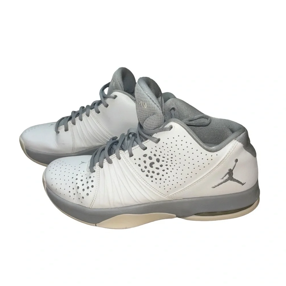 Nike Air Jordan Men's Size 11 Wolf Gray 5 AM Basketball Shoes Style 807546-100